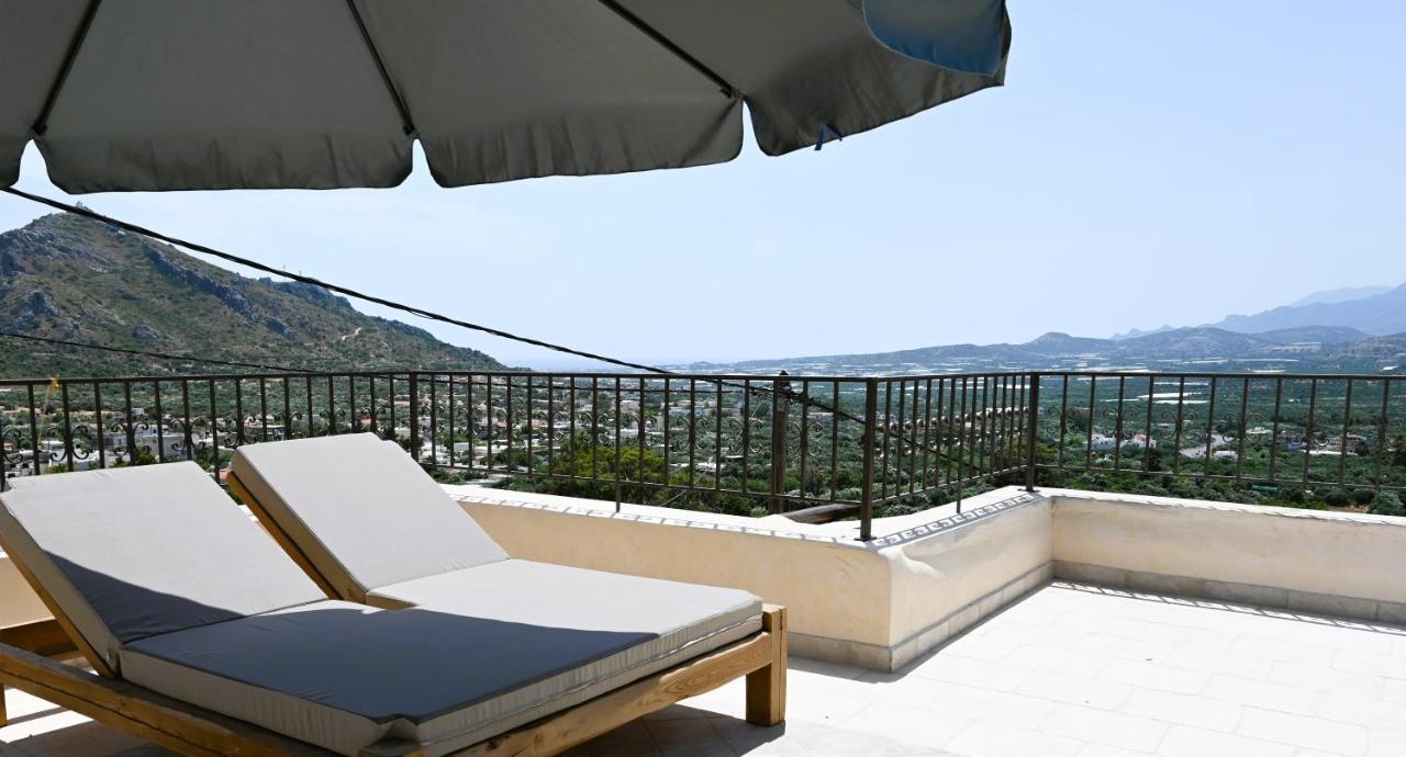 לרפטרה Villa Athina - Irene Country House מראה חיצוני תמונה